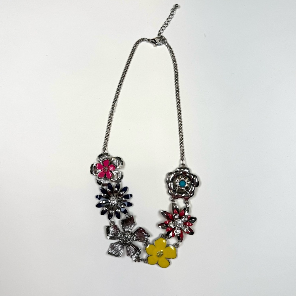 Multi-Flower Enamel & Metal Silvertone Costume Statement Necklace 18” to 20”